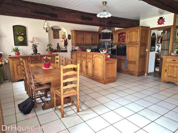 Maison à vendre 10 pièces de 201 m²