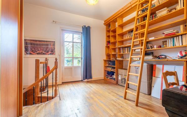 Maison à vendre    5 pièces • 150 m2 Feyzin