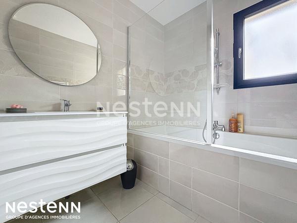 Maison Paraza 5 pièce(s) 122 m2