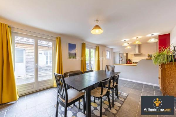 Vente                                                      Maison
                        
                     6 pièces                      128 m2                     à Saint-Fargeau-Ponthierry