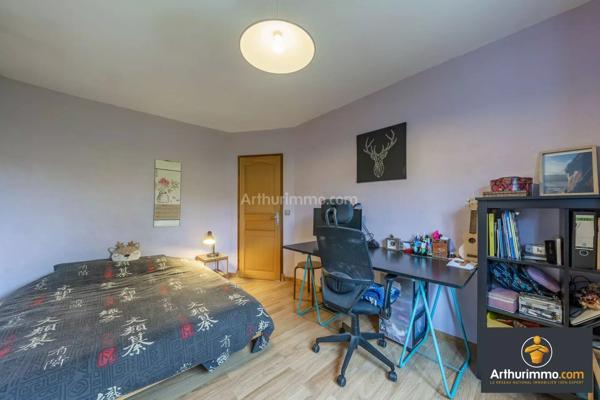 Vente                                                      Maison
                        
                     6 pièces                      128 m2                     à Saint-Fargeau-Ponthierry