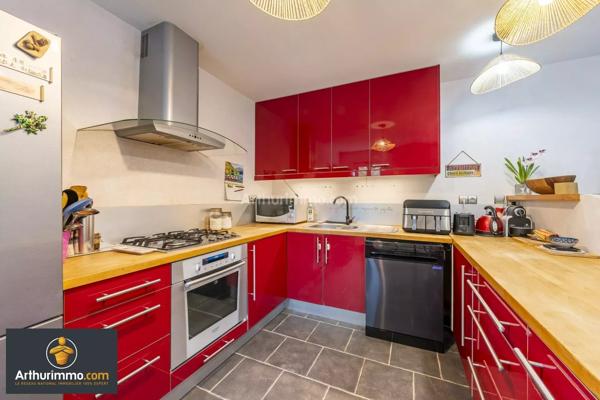 Vente                                                      Maison
                        
                     6 pièces                      128 m2                     à Saint-Fargeau-Ponthierry
