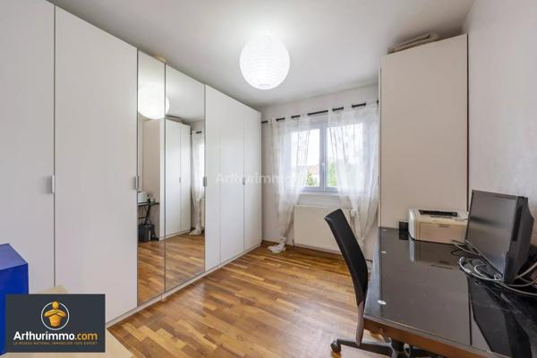 Vente                                                      Maison
                        
                     6 pièces                      128 m2                     à Saint-Fargeau-Ponthierry
