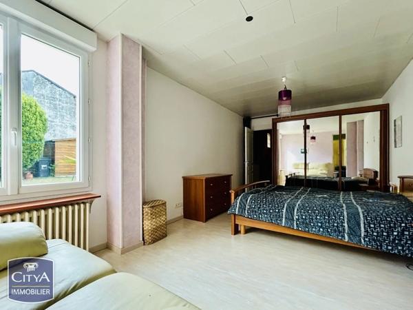 Maison à vendre 11 pièces 200m² Villedieu-sur-Indre (36320)