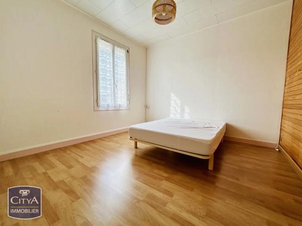 Maison à vendre 11 pièces 200m² Villedieu-sur-Indre (36320)