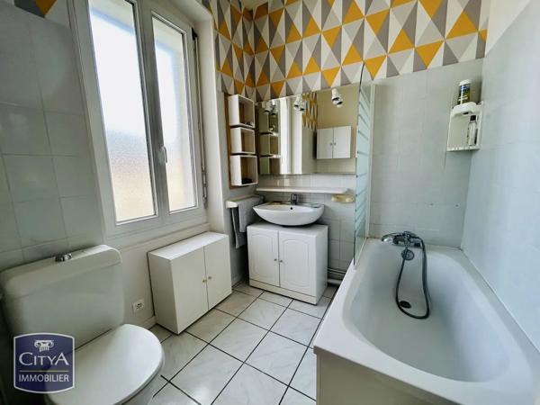 Maison à vendre 11 pièces 200m² Villedieu-sur-Indre (36320)