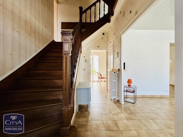 Maison à vendre 11 pièces 200m² Villedieu-sur-Indre (36320)
