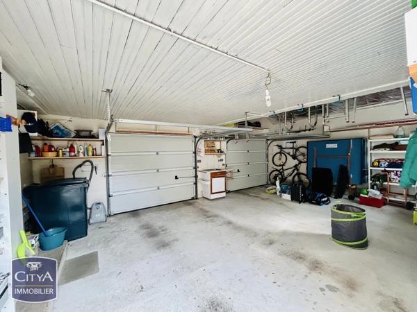 Maison à vendre 11 pièces 200m² Villedieu-sur-Indre (36320)