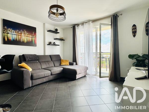 Appartement à vendre 3 pièces 58 m² Saint-Fargeau-Ponthierry