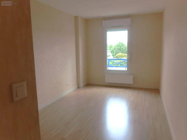 Location - Appartement Châtellerault 86100 3 pièces 71 m 2