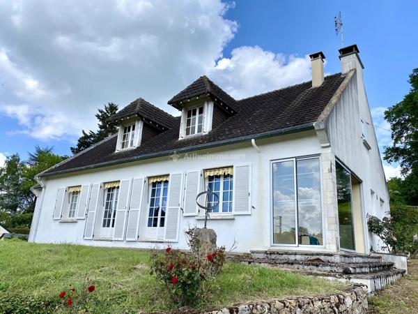Vente                                                      Maison
                        
                     6 pièces                      150 m2                     à La Chartre-sur-le-Loir