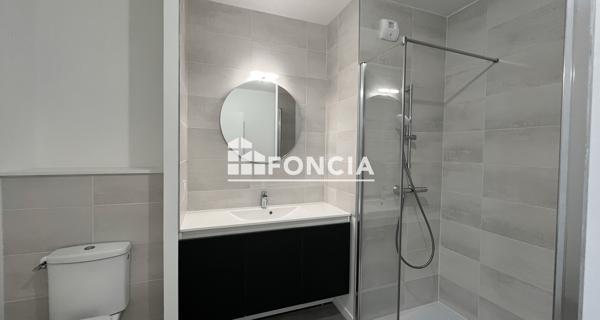 Location Appartement 3 pièces 65.87 m² - Laval 53000