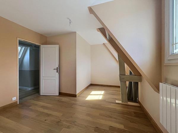 Maison Familiale de Caractère avec Piscine et étang, secteur prisé de Vertou