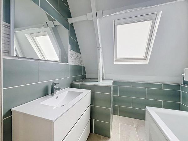 Maison Familiale de Caractère avec Piscine et étang, secteur prisé de Vertou