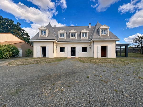 Maison Familiale de Caractère avec Piscine et étang, secteur prisé de Vertou