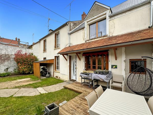 MAISON CENTRE-VILLE DE PUSSAY, 3 CHAMBRES, CAVE ET JARDIN