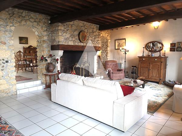 Maison 7 pièces 260 m2
