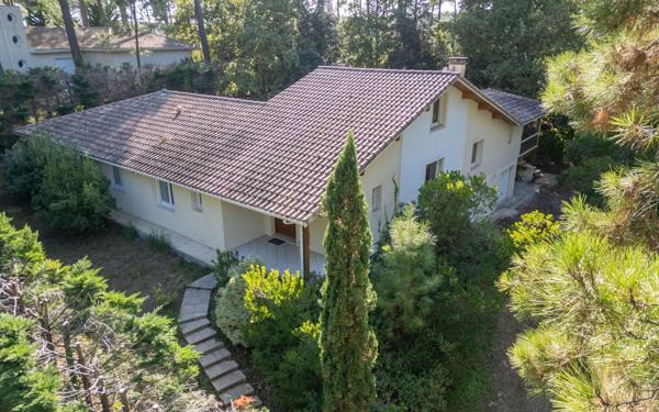 Maison à vendre    5 pièces •  Biscarrosse