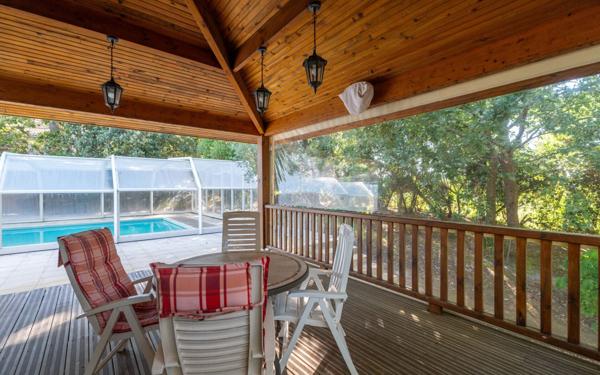 Maison à vendre    5 pièces •  Biscarrosse