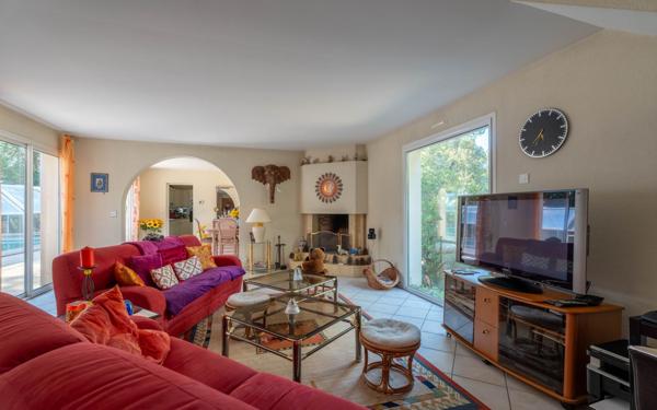 Maison à vendre    5 pièces •  Biscarrosse