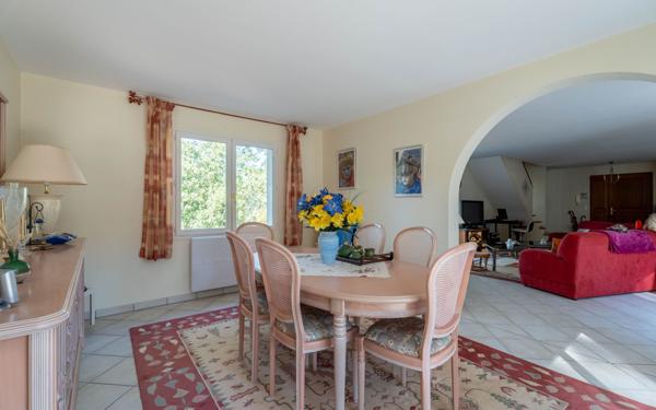 Maison à vendre    5 pièces •  Biscarrosse