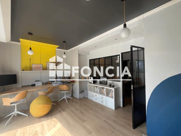 Location Local commercial 3 pièces 56 m² - 1 RUE DE TREMEAC Nantes 44100