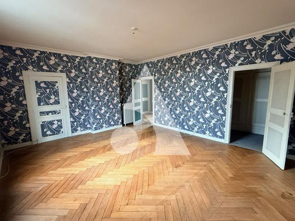Maison 9 pièces 215 m2