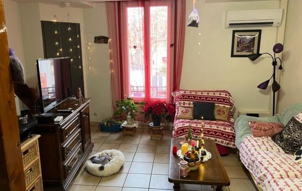 Vente Immeuble local commercial + appartement Meze   