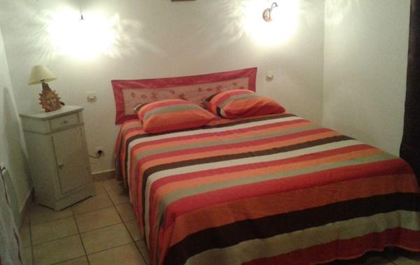 Vente Immeuble local commercial + appartement Meze   