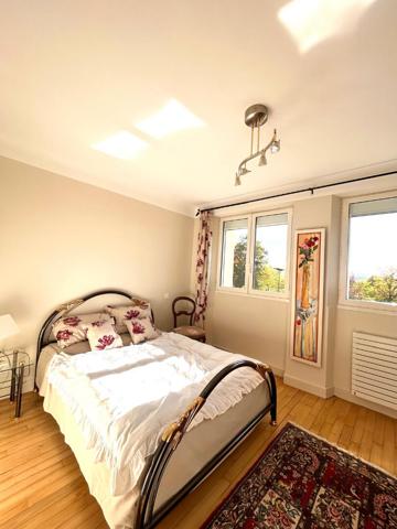 Maison Aurillac 7 pièce(s) 194 m2 , Aurillac
