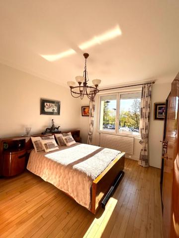 Maison Aurillac 7 pièce(s) 194 m2 , Aurillac