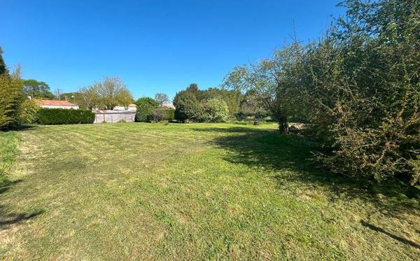 Terrain à vendre |  Saujon |  968 m²
