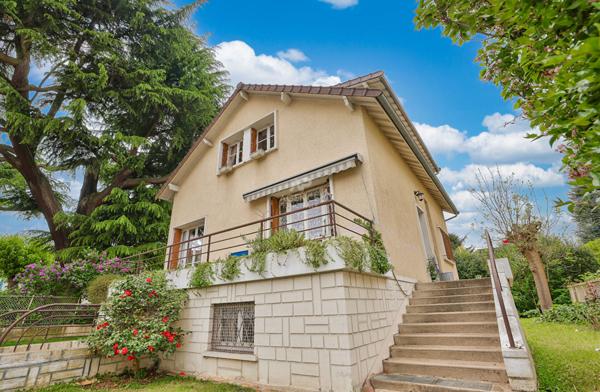 SEVRES RIVE GAUCHE - MAISON FAMILIALE €795 000 ** - Référence 514-S