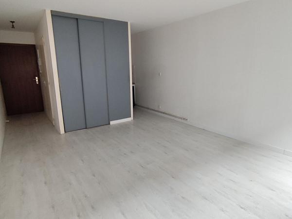 Appartement Saint Maixent L Ecole 2 pièce(s) 39 m2, Saint maixent l ecole 79400