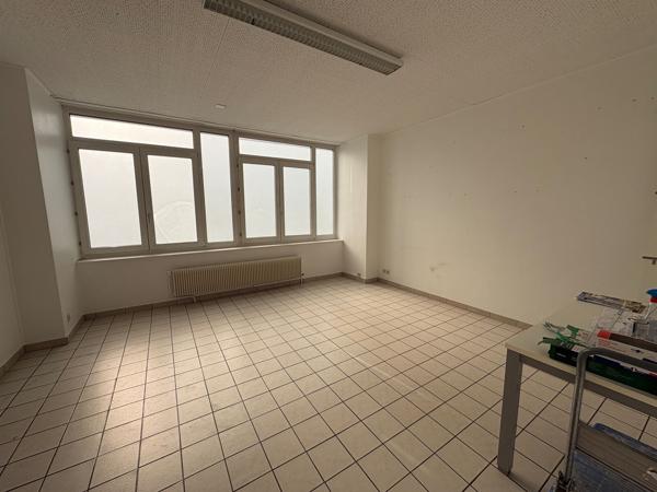 Bureaux professionnels à vendre - 207 m2 (Saint Jean le Blanc)