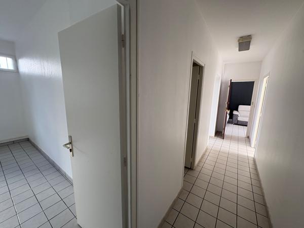 Bureaux professionnels à vendre - 207 m2 (Saint Jean le Blanc)