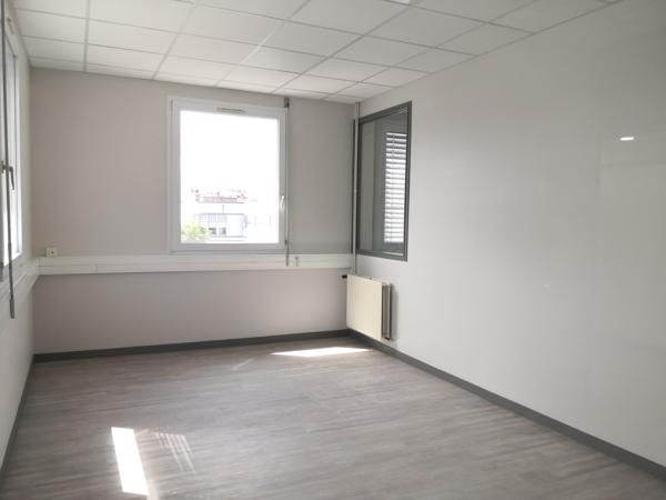 Bureaux à louer à ROANNE 42300