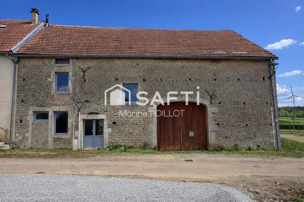 Ensemble à rénover avec jardin  et dépendances