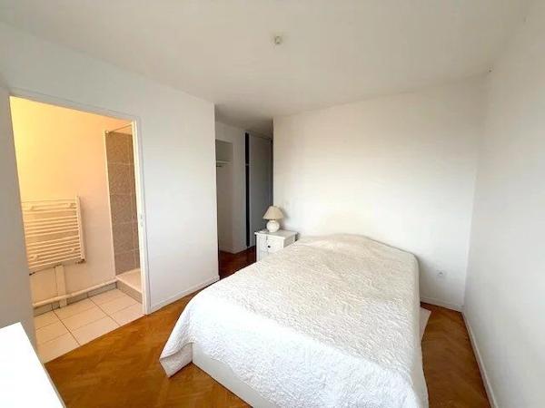 Location Appartement 5 pièces 85 m2 à Combs-la-Ville