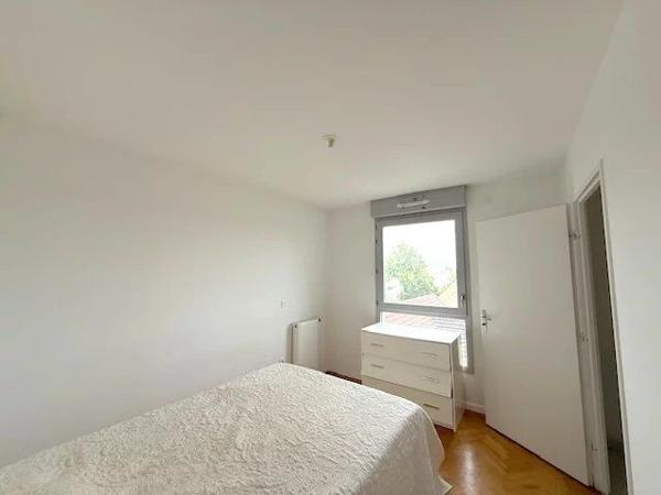 Location Appartement 5 pièces 85 m2 à Combs-la-Ville
