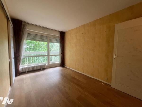 GRAND 3/4 Pièces à Elancourt