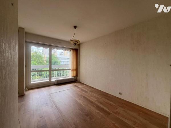 GRAND 3/4 Pièces à Elancourt