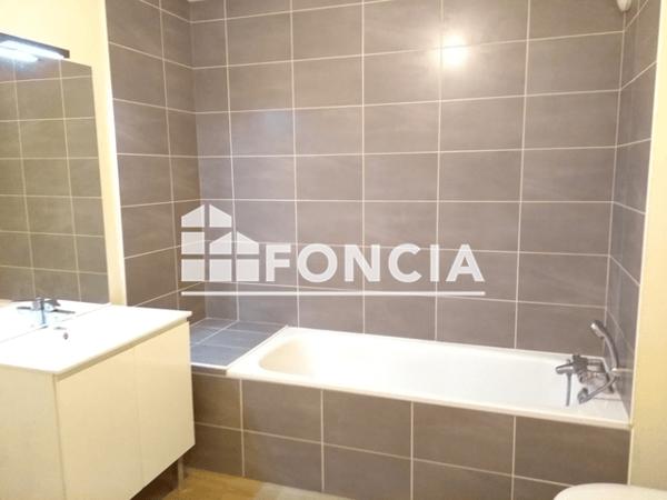 Location Appartement 2 pièces 42.85 m² - 19 RUE VAN GOGH Bohars 29820