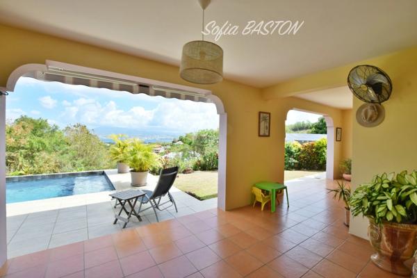 A VENDRE LES TROIS ILETS – VILLA CONTEMPORAINE T4 VUE MER AVEC PISCINE – PROCHE GOLF INTERNATIONAL (972)