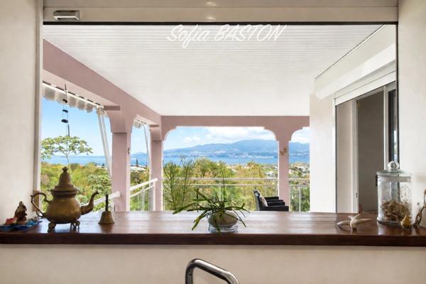 A VENDRE LES TROIS ILETS – VILLA CONTEMPORAINE T4 VUE MER AVEC PISCINE – PROCHE GOLF INTERNATIONAL (972)