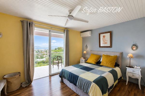 A VENDRE LES TROIS ILETS – VILLA CONTEMPORAINE T4 VUE MER AVEC PISCINE – PROCHE GOLF INTERNATIONAL (972)
