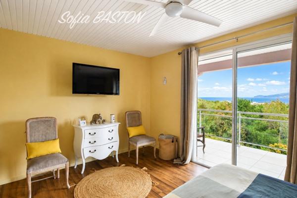 A VENDRE LES TROIS ILETS – VILLA CONTEMPORAINE T4 VUE MER AVEC PISCINE – PROCHE GOLF INTERNATIONAL (972)