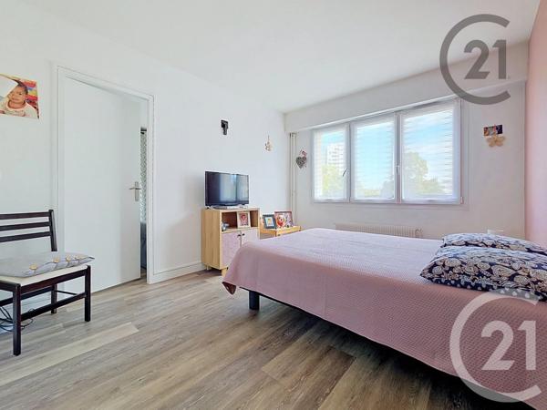 Appartement F6 à vendre  6 pièces - 121,07 m 2   REIMS  - 51