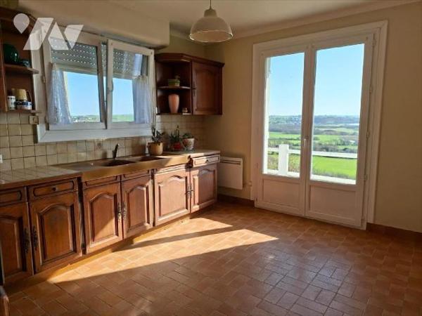Maison d'habitation d'architecte, aux portes de la Presqu'ile de Crozon vue imprenable sur la b...