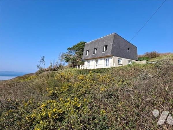 Maison d'habitation d'architecte, aux portes de la Presqu'ile de Crozon vue imprenable sur la b...